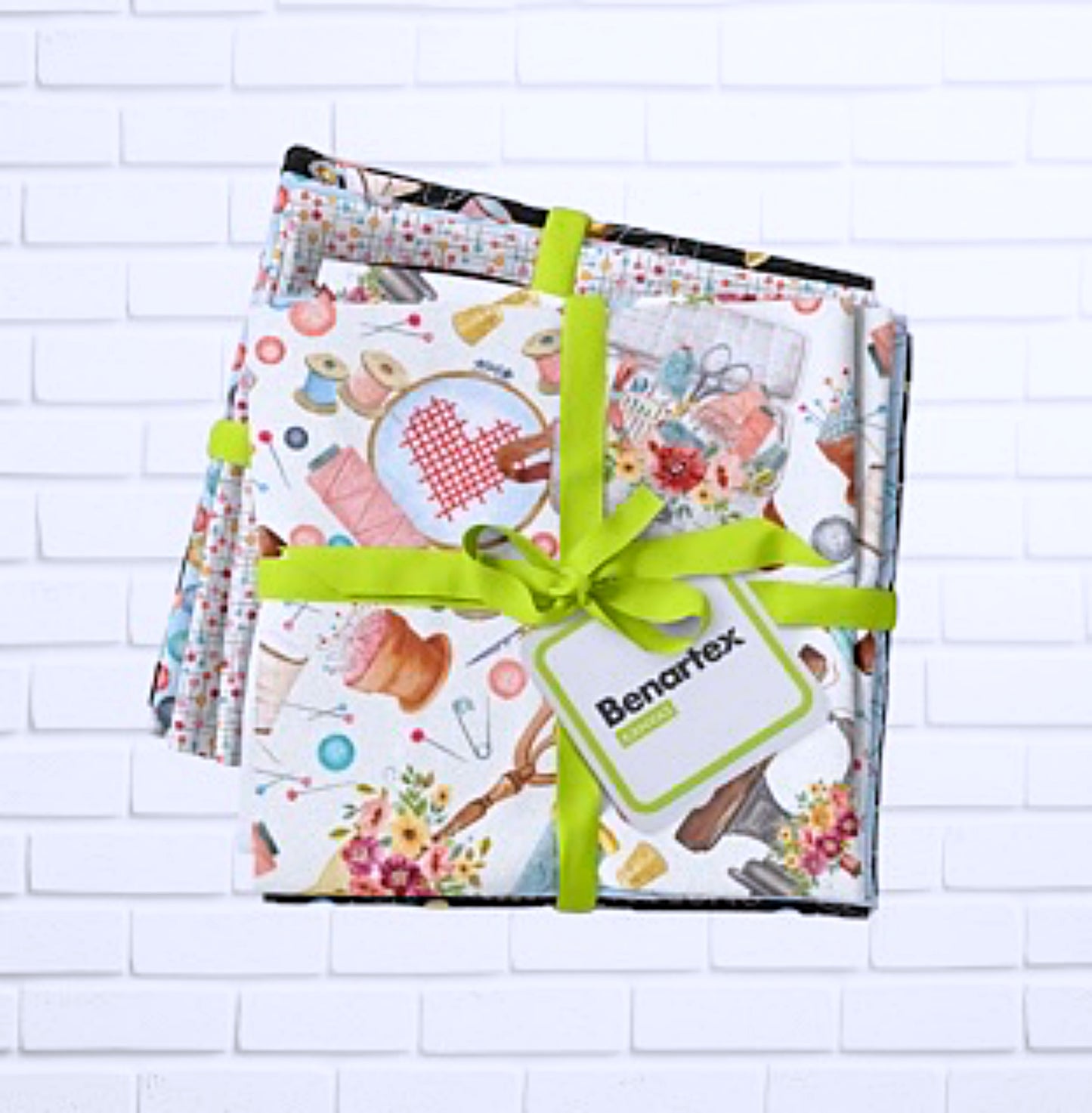 Sew In Love 18 pc Fat Quarter Bundle Kanvas Fabrics