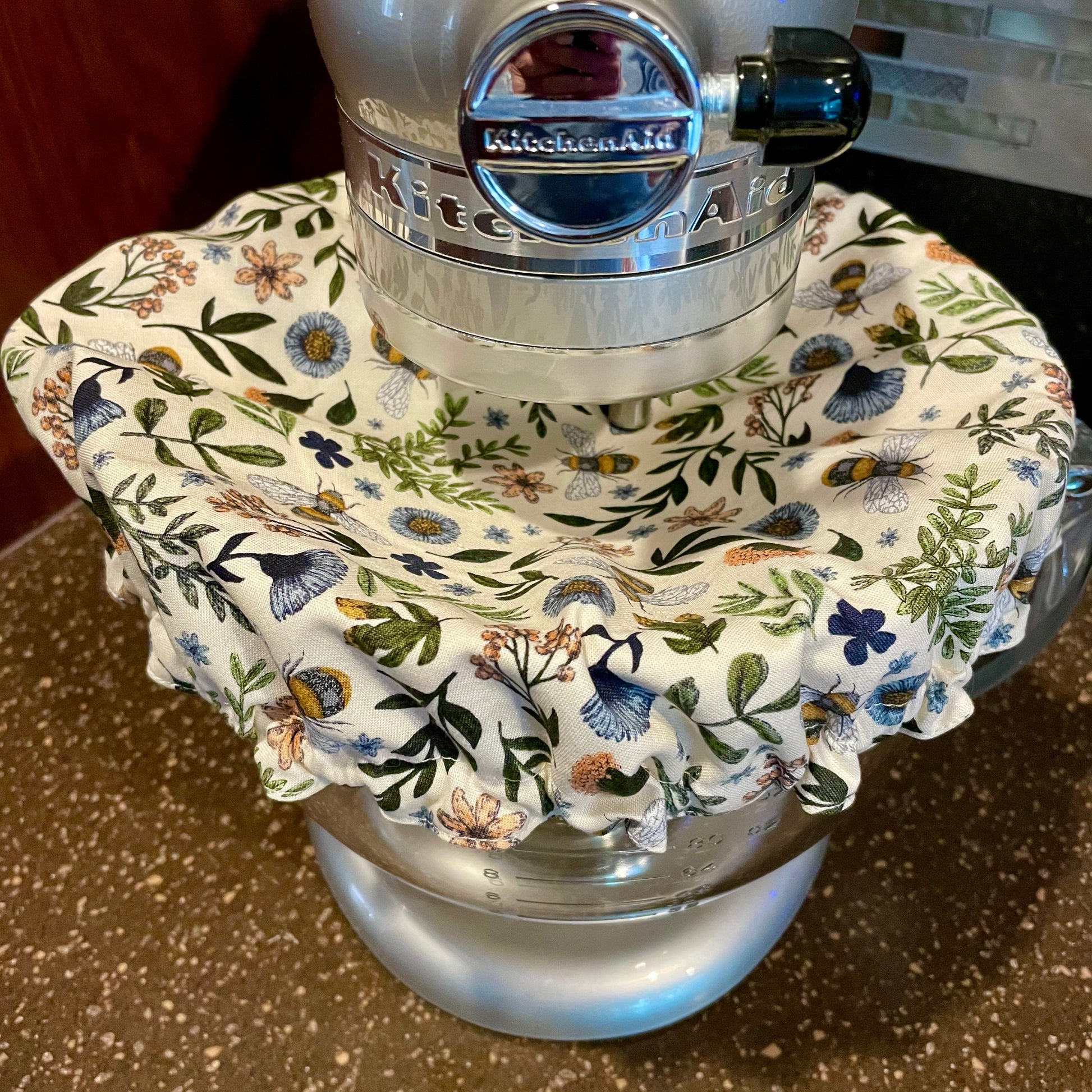 Stand Mixer Bowl Covers - Honeybloom Bees and Flowers Bowl Cover – Dalisay  Design Fabrics