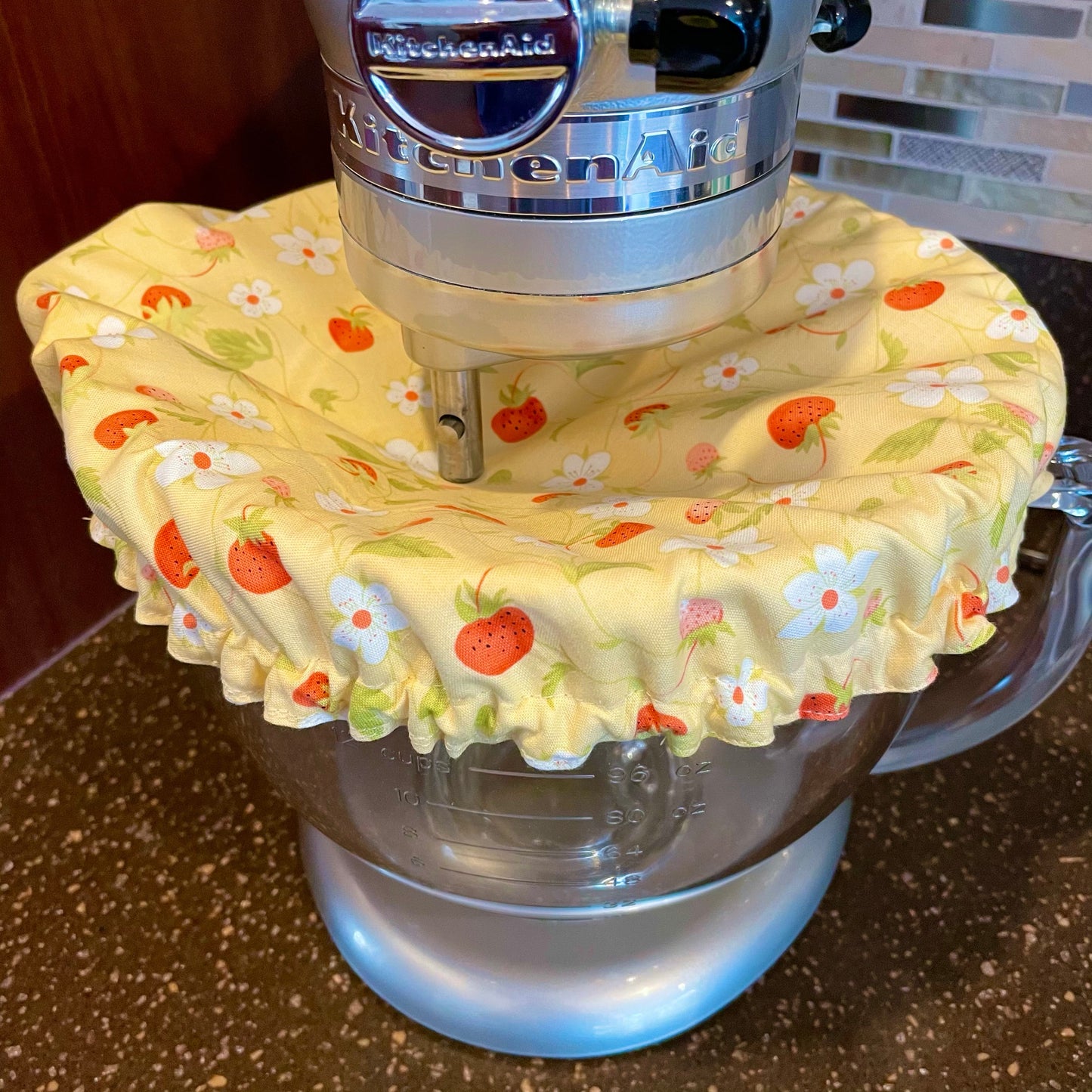 Stand Mixer Bowl Covers - Strawberries